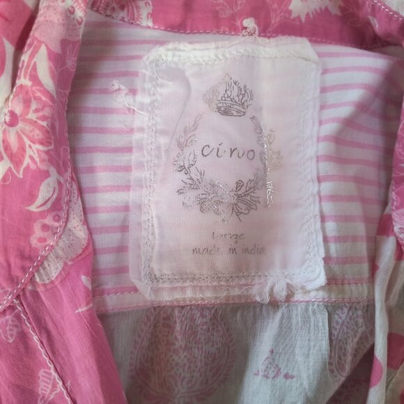 Women's Pink patterned button down-Large (Medium fit) New without tags - Picture 4 of 5